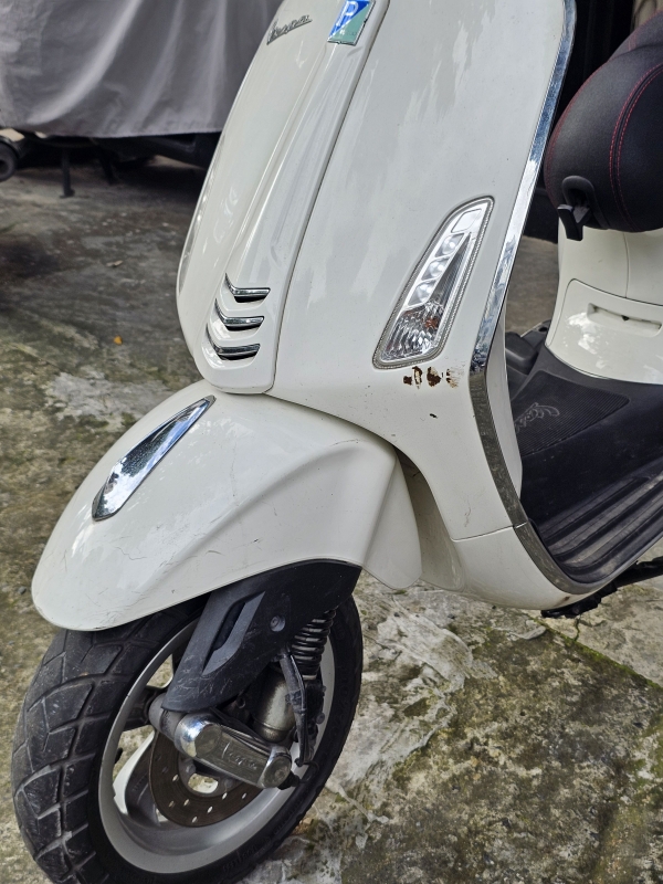 Vespa Primavera độ đầu đèn Vespa Sprint - Phương Vy