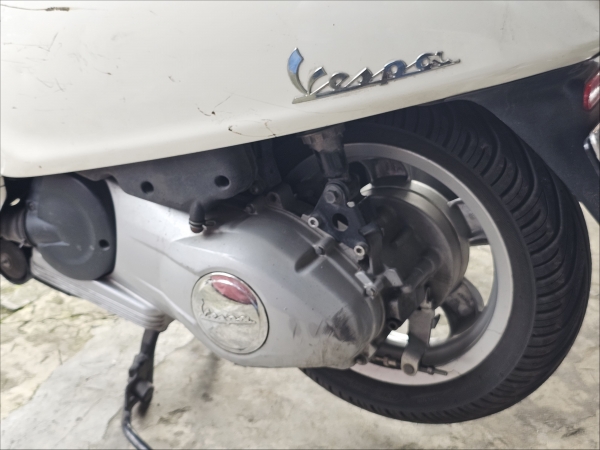 Vespa Primavera độ đầu đèn Vespa Sprint - Phương Vy