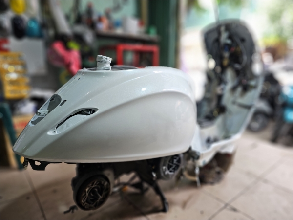 Vespa Primavera độ đầu đèn Vespa Sprint - Phương Vy