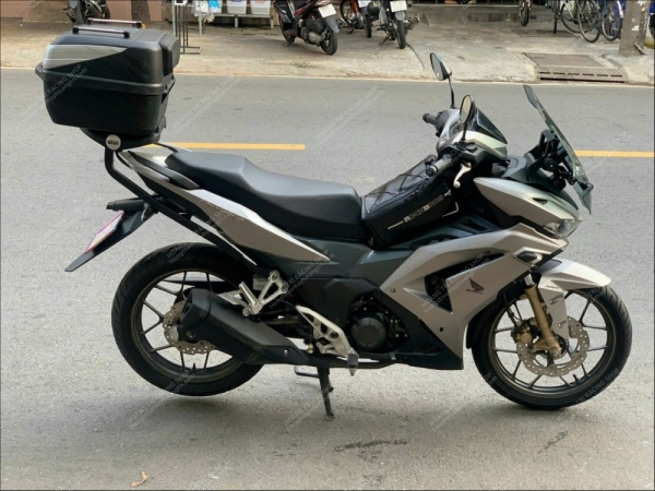 Kính chắn gió ADV-Zhipat Winner X