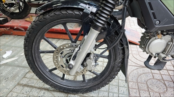 Bộ sưu tập ảnh Cross Cub 110 độ bánh Căm Scarlet của MR Phương