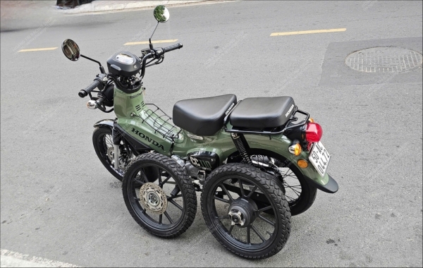 Bộ sưu tập ảnh Cross Cub 110 độ bánh Căm Scarlet của MR Phương