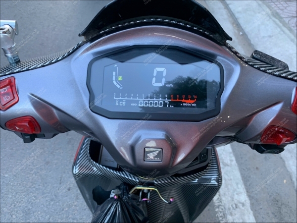 Đồng hồ Ducati xe Vision