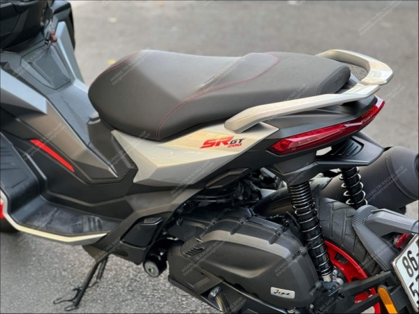 Sưu tầm ảnh đẹp Aprilia SR GT 200