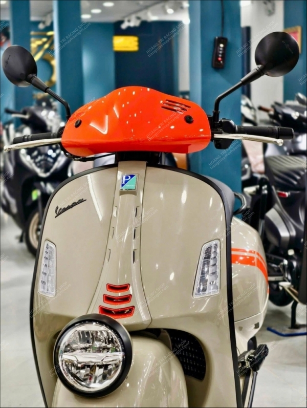 Sưu tầm ảnh đẹp Vespa GTV 300 