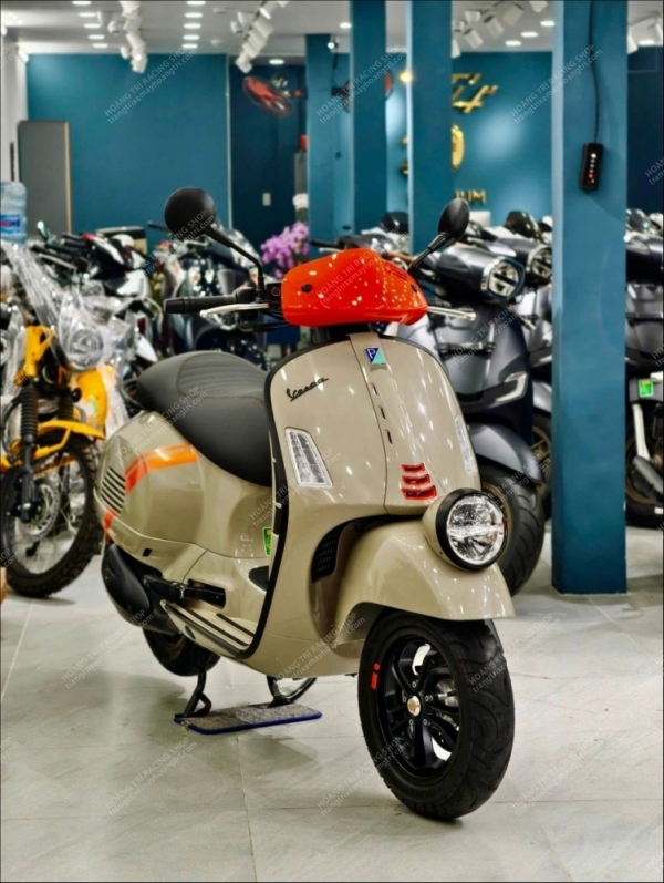 Sưu tầm ảnh đẹp Vespa GTV 300 