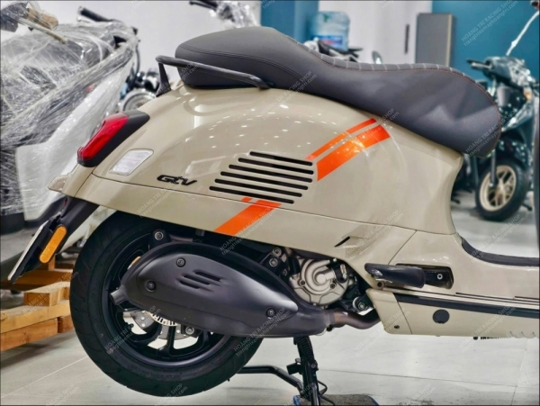 Sưu tầm ảnh đẹp Vespa GTV 300 