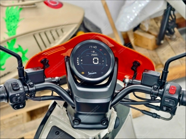 Sưu tầm ảnh đẹp Vespa GTV 300 