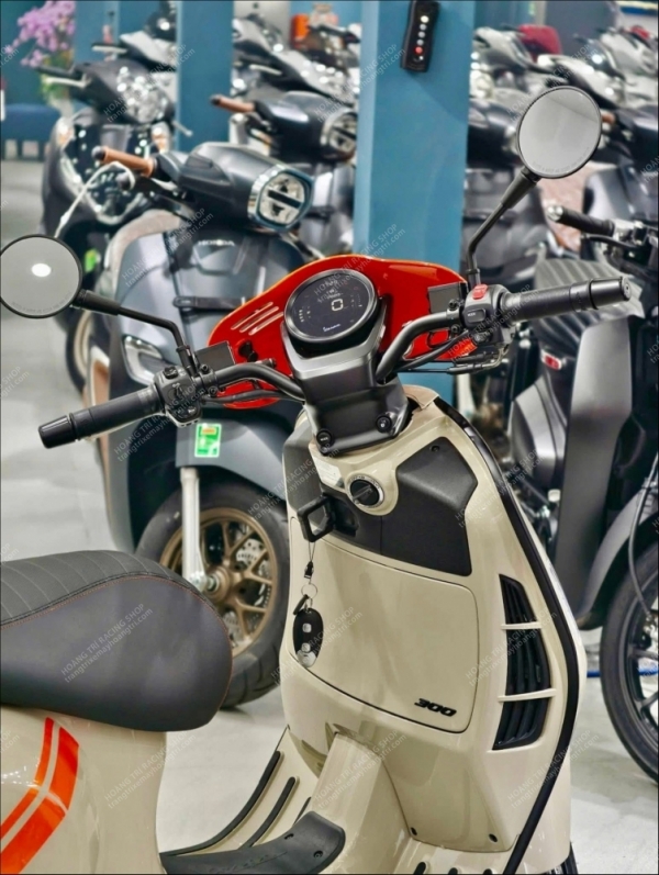 Sưu tầm ảnh đẹp Vespa GTV 300 