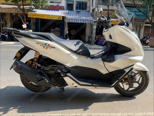 Gác chân phụ HTR PCX 160 - Gác chân Family