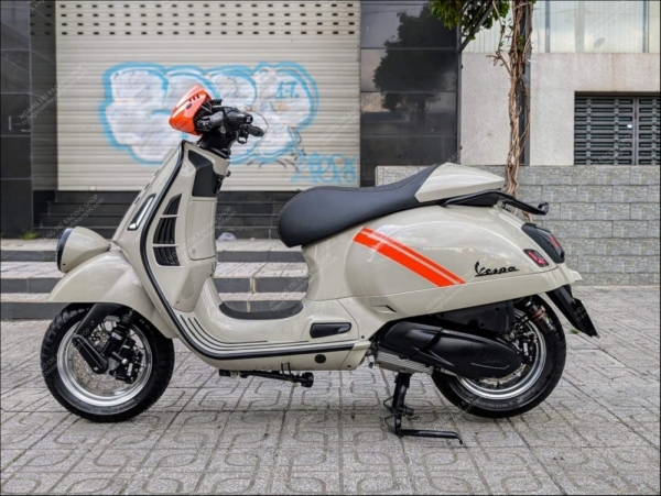 Sưu tầm ảnh đẹp Vespa GTV 300 