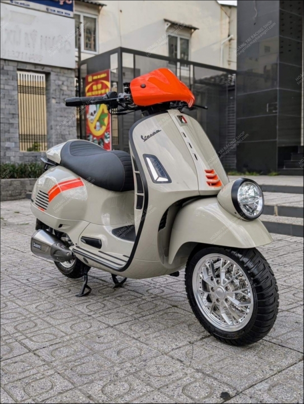 Sưu tầm ảnh đẹp Vespa GTV 300 