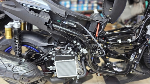 Chi tiết phụ tùng xe Yamaha NVX V3 