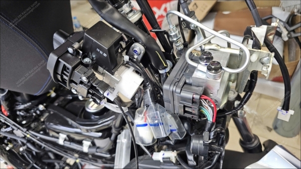 Chi tiết phụ tùng xe Yamaha NVX V3 