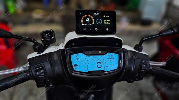 Màn hình Chigee AIO 5 Play dẫn đường (không có camera)