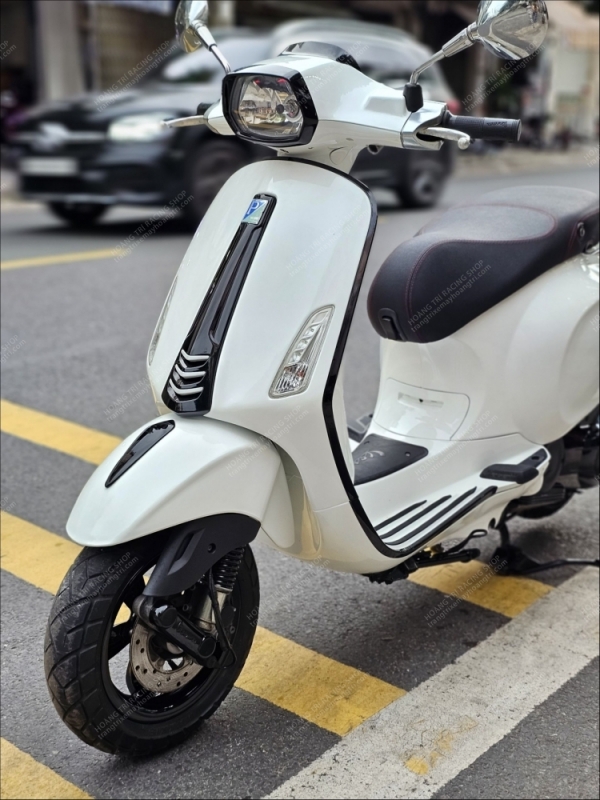 Vespa Primavera độ đầu đèn Vespa Sprint - Phương Vy